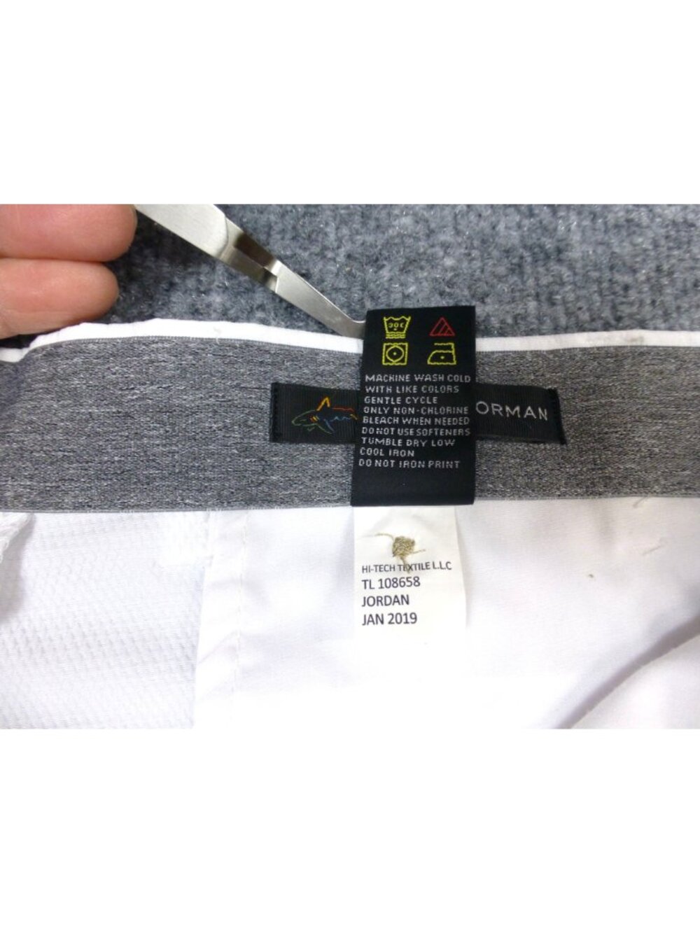 Greg Norman Mens White Golf Shorts Size 40 Polyester/Spandex - Picture 6 of 9